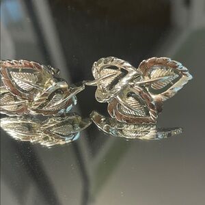 Vintage Coro Silver Leaf Earrings clip Earrings